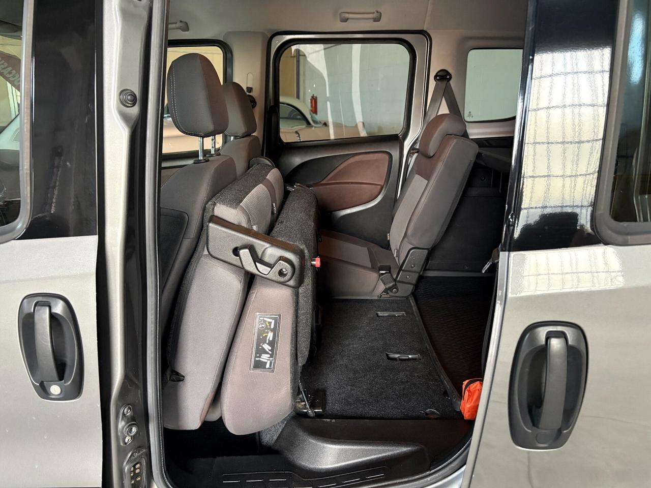 Fiat Doblo TREKKING 1.6 M-Jet 120cv GANCIO TRAINO