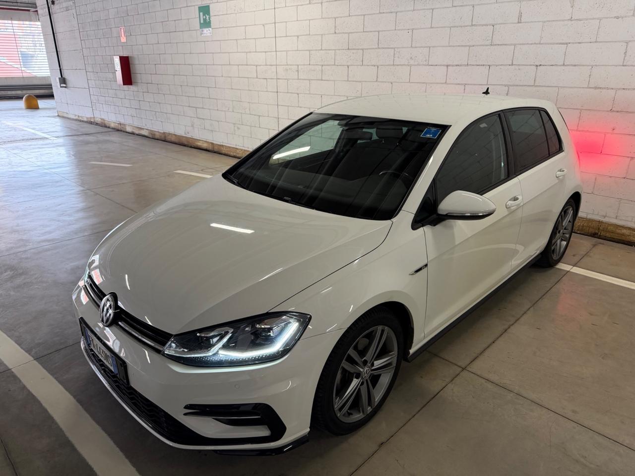 Volkswagen Golf 1.4 TSI 125CV DSG R Line