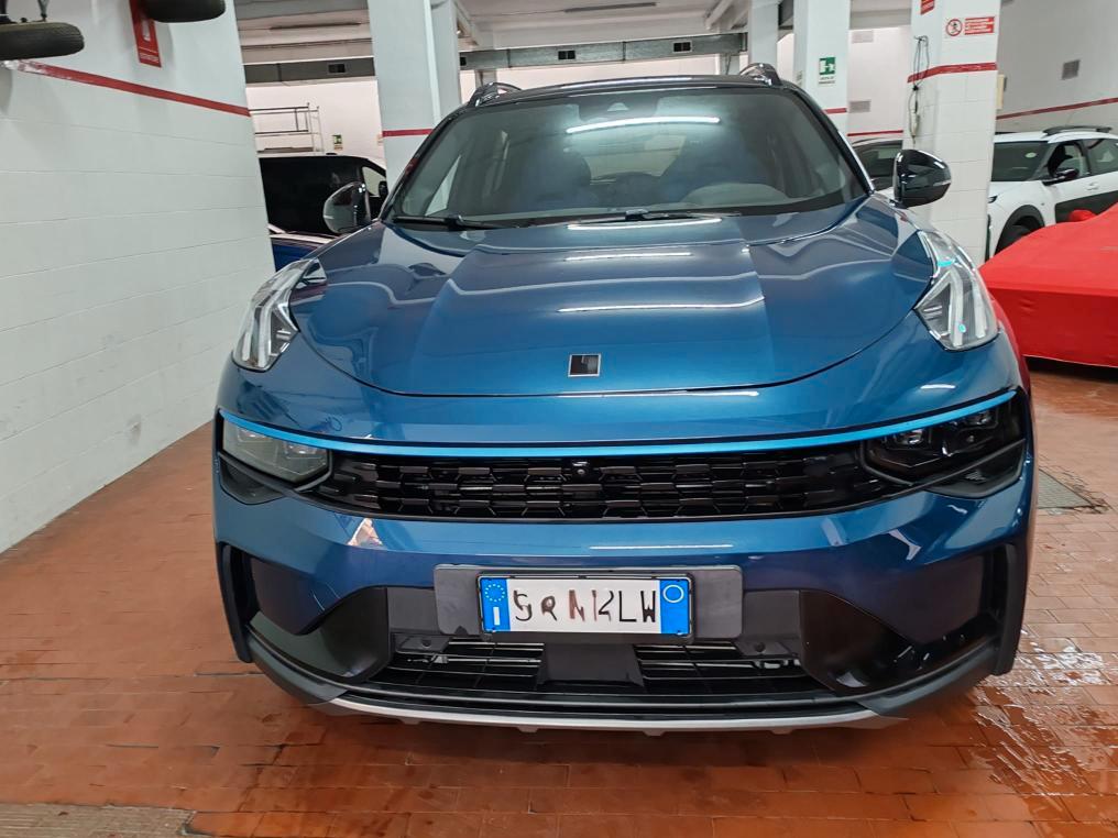 Lynk & Co 01 1.5 td phev auto