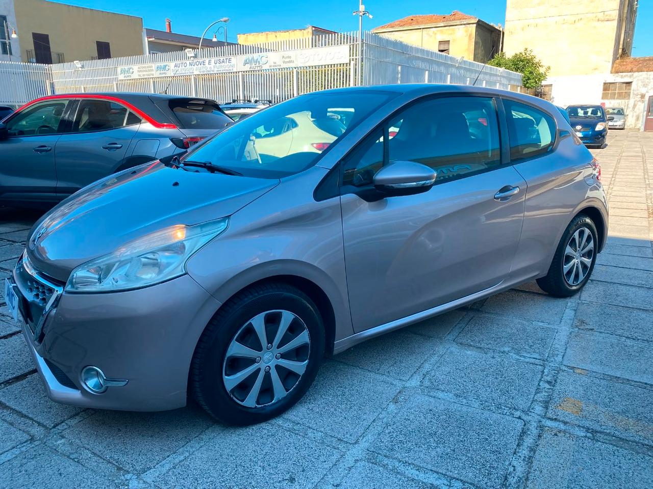 Peugeot 208 5 Porte 208 5p 1.4 e-hdi 8v Active s&s robot
