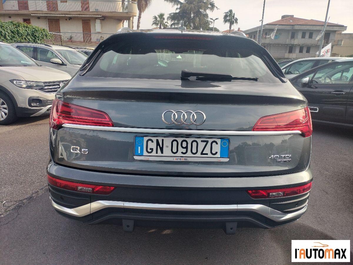 AUDI - Q5 Sportback 40 2.0 tdi mhev 12V S line quattro s tronic