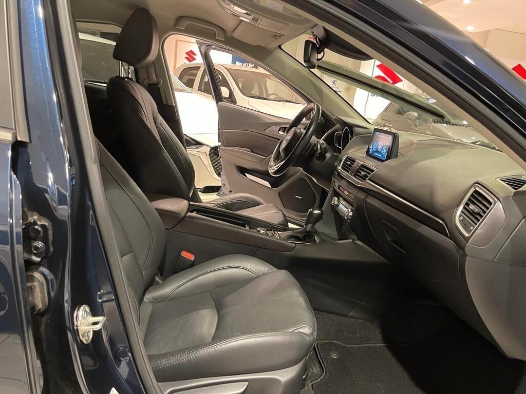 Mazda 3 EXCEED 1.5 Skyactiv-D Aut.