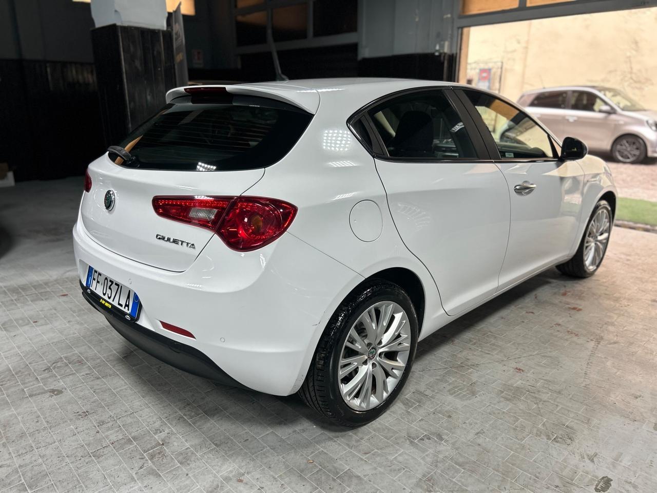 Alfa Romeo Giulietta 1.4 Turbo 120 CV GPL Super