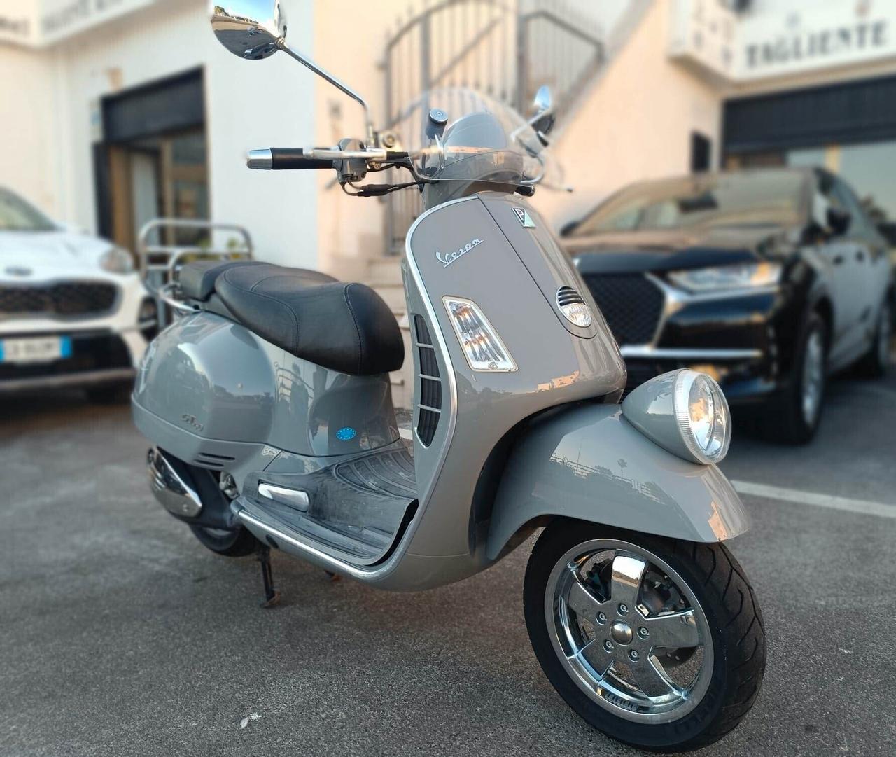 Vespa Gt 60 250 cc. Faro Basso Edizione Limitata