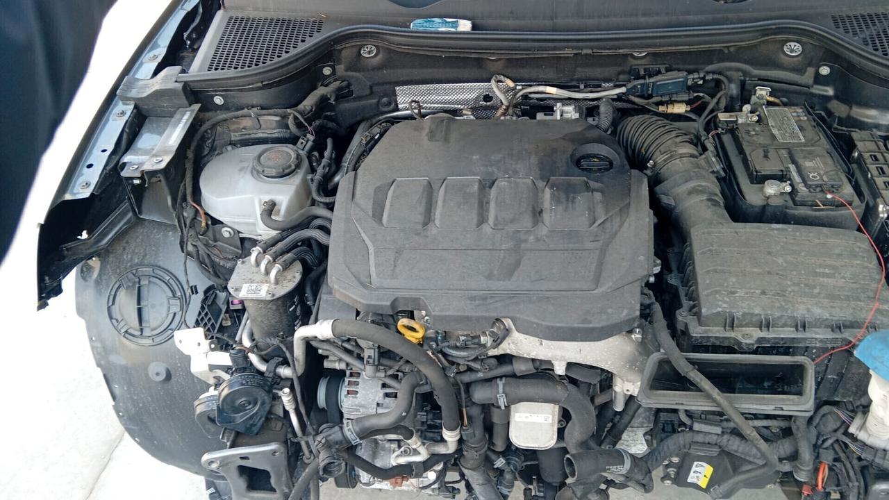 Skoda Karoq 2.0 TDI SCR 115 CV Executive SINISTRATA