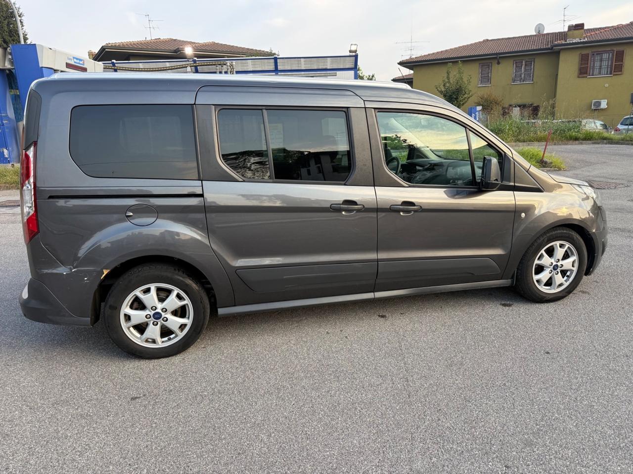 Ford Tourneo Connect 1.6 TDCi 115 CV Titanium