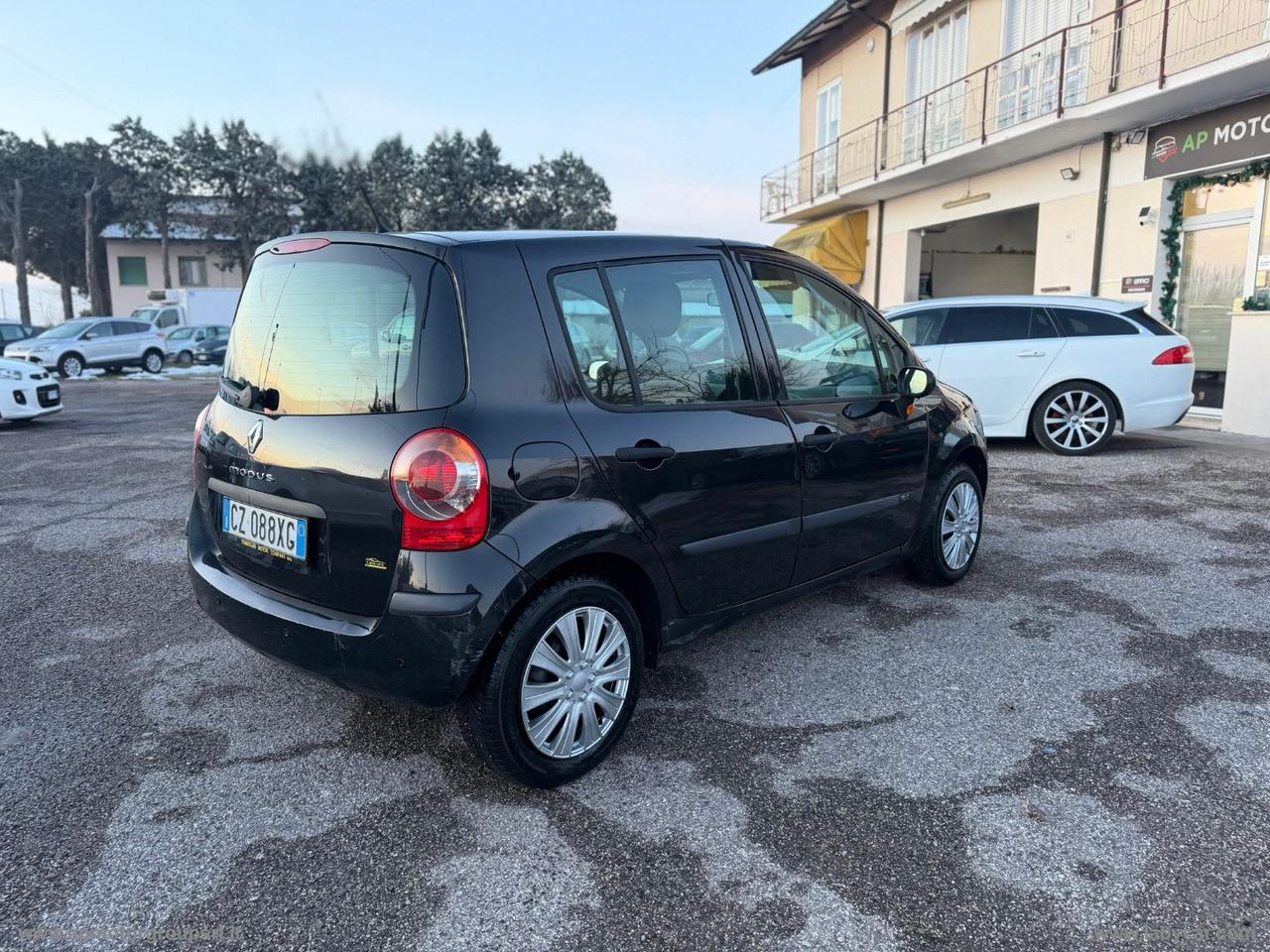 RENAULT Modus 1.2 16V Dynamique