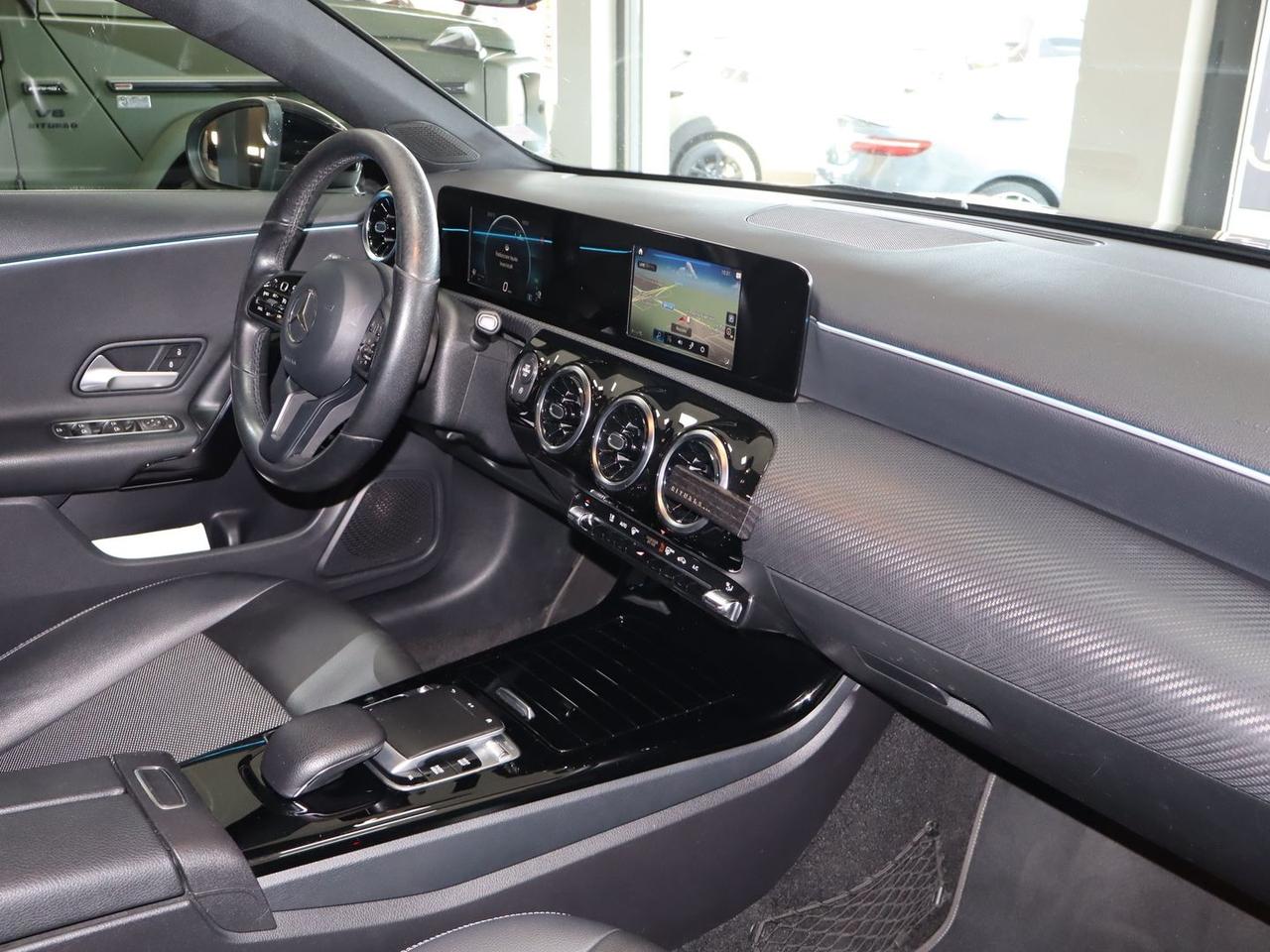 Mercedes-Benz CLA 200 Business Line CLA 200 #10989