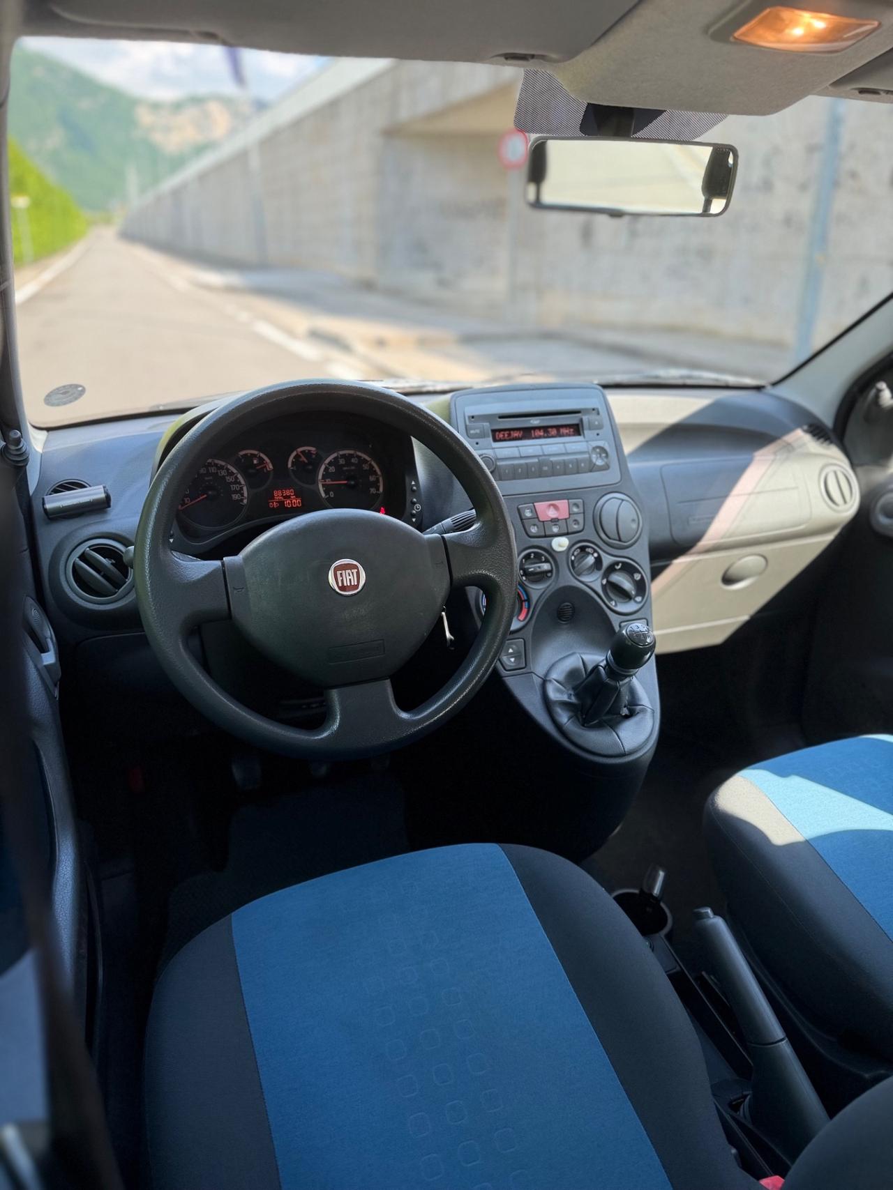 Fiat Panda 1.2 69cv Benzina euro 5 ok neopatentati