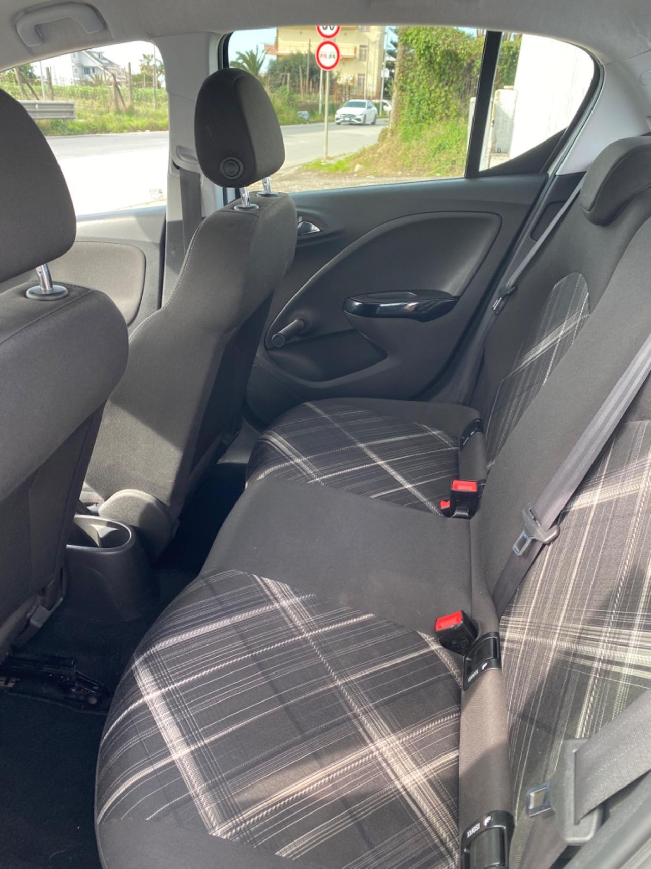 Opel Corsa 1.4 90CV GPL Tech Coupé b-Color