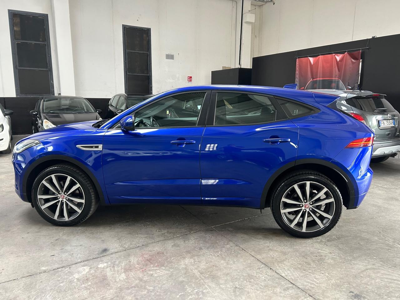Jaguar E-Pace 2.0D 180 CV AWD aut. R-Dynamic