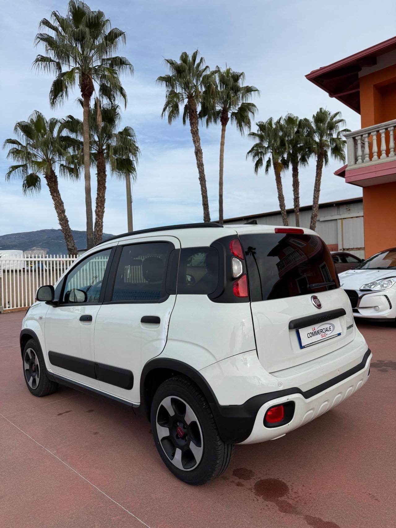 Fiat Panda 1.0 Hybrid CROSS