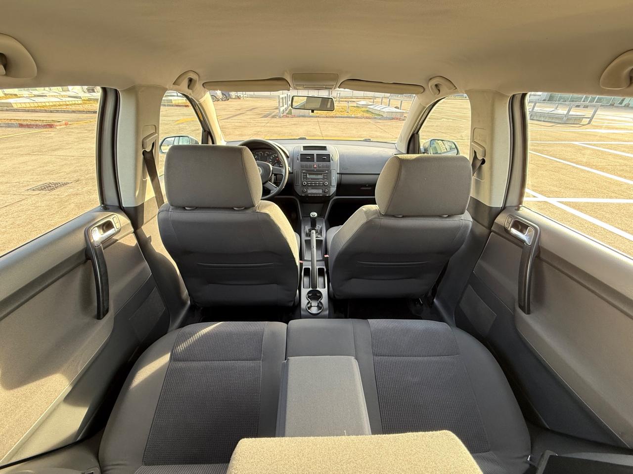 Volkswagen Polo 1.4/69CV TDI 5p. Sportline NEOPATENTI