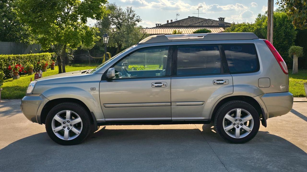NISSAN X TRAIL 2.2 DIESEL 4X4 TETTO APRIBILE