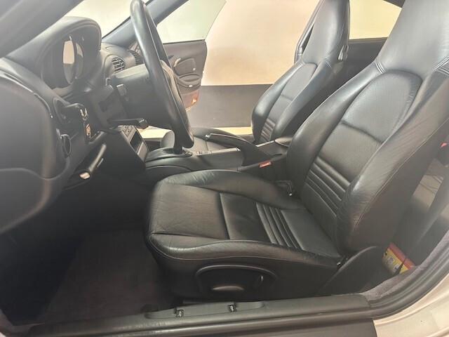 Porsche 911 Carrera cat Coupé BOOK SERVICE