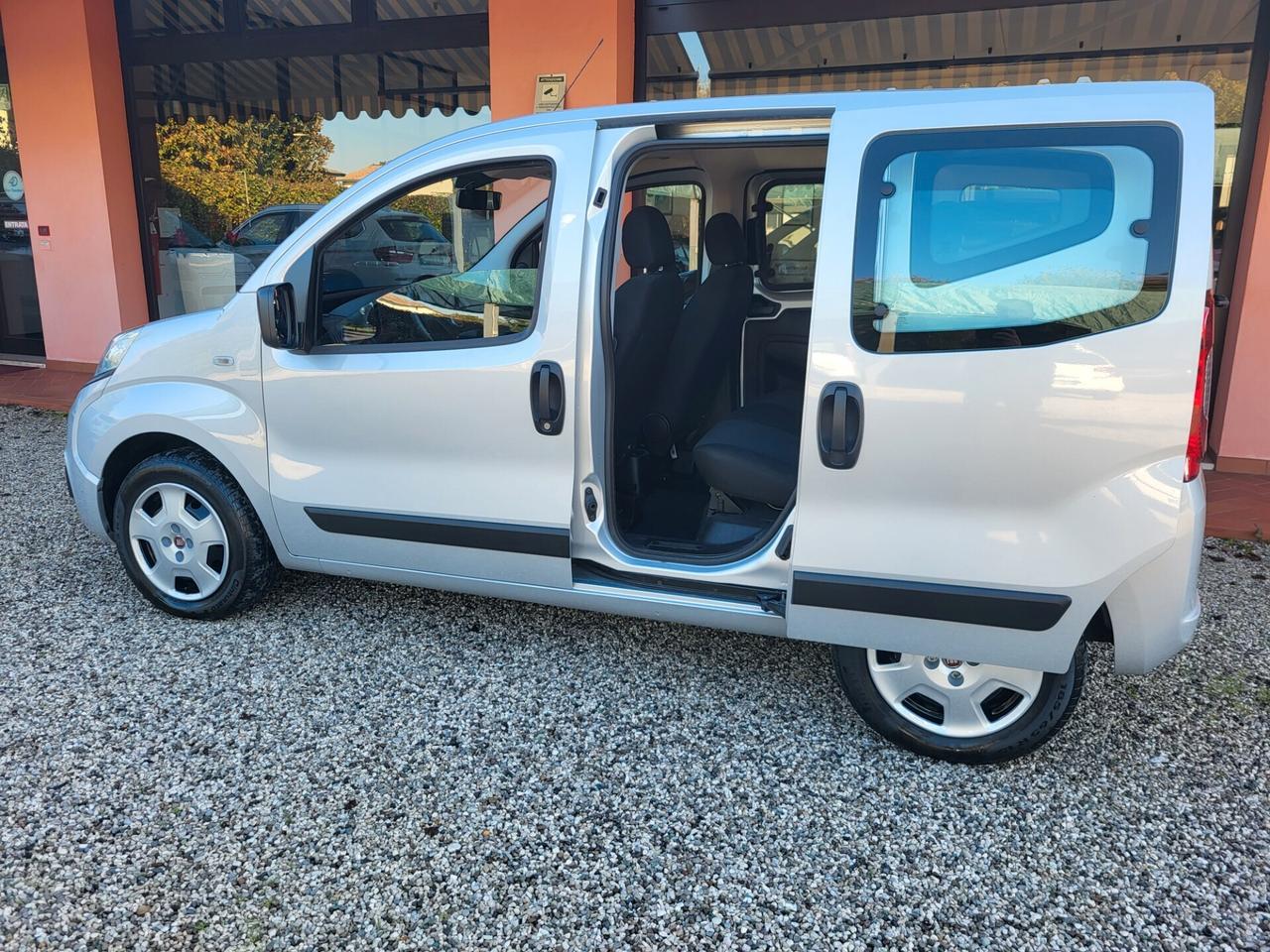 Fiat Qubo 1.3 MJT 80 CV Lounge con 34000 km