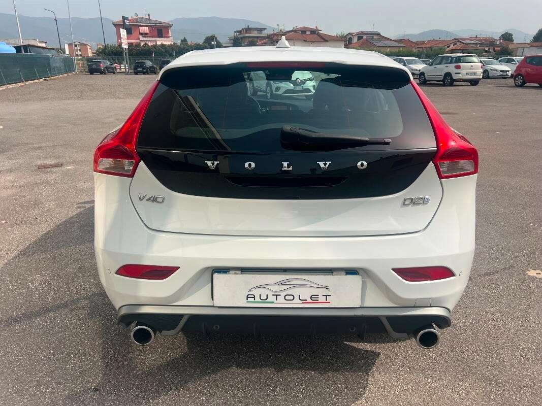 Volvo V40 2.0 d2 R-design