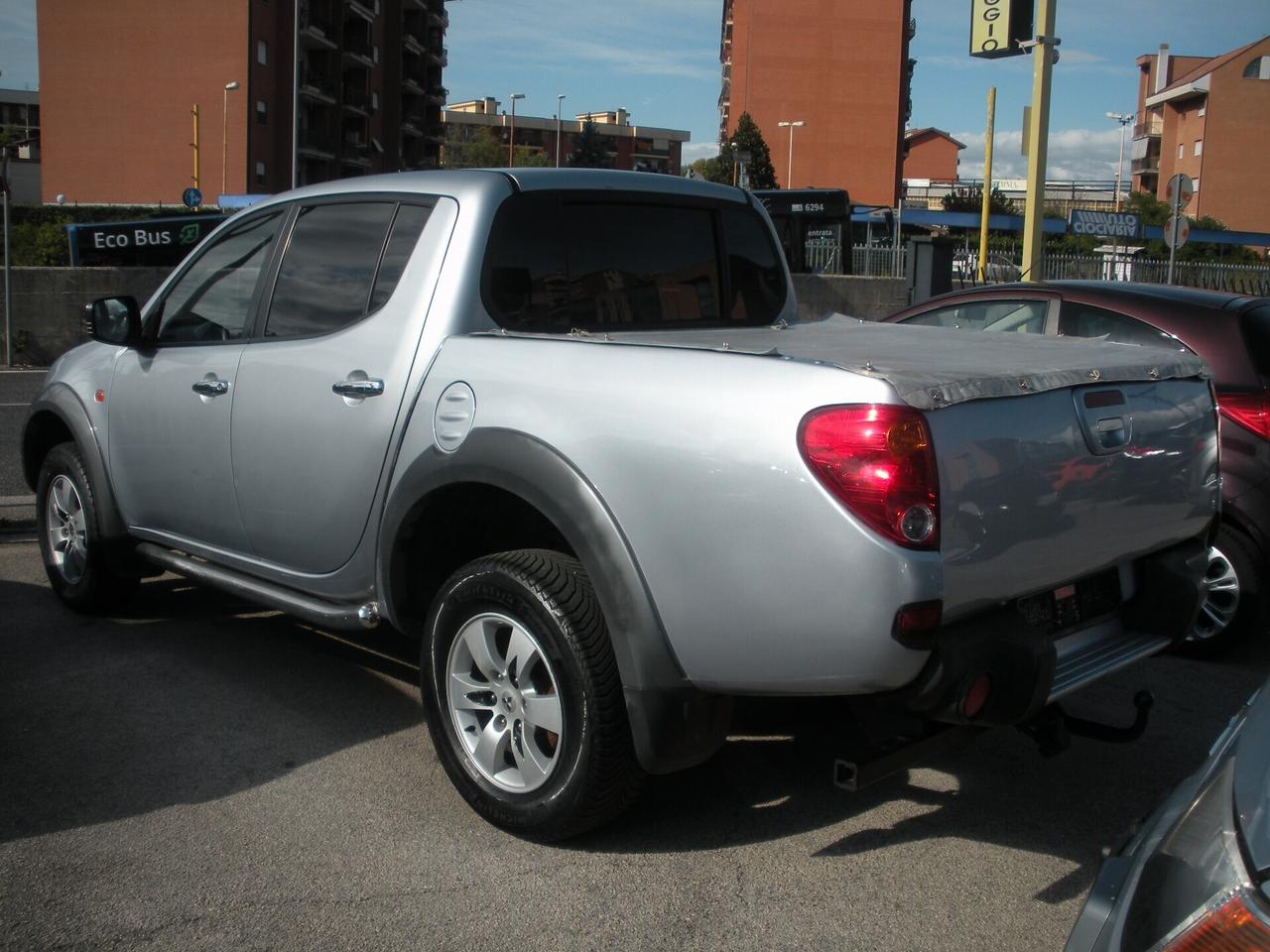 Mitsubishi L200 2.5 DI-D/136CV DC Intense
