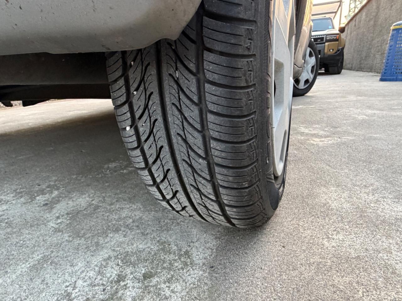 Toyota Yaris 1.3i benzina euro4