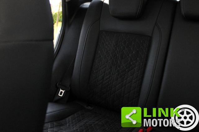 SUZUKI Vitara 1.5 Full-Hybrid 102 CV Starview BiColor 2WD A/T