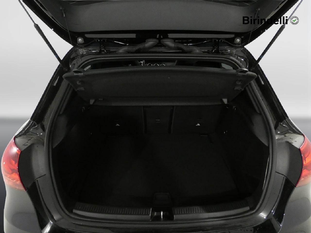 Mercedes-Benz Classe A (W177) - A 180 d Automatic AMG Line Premium