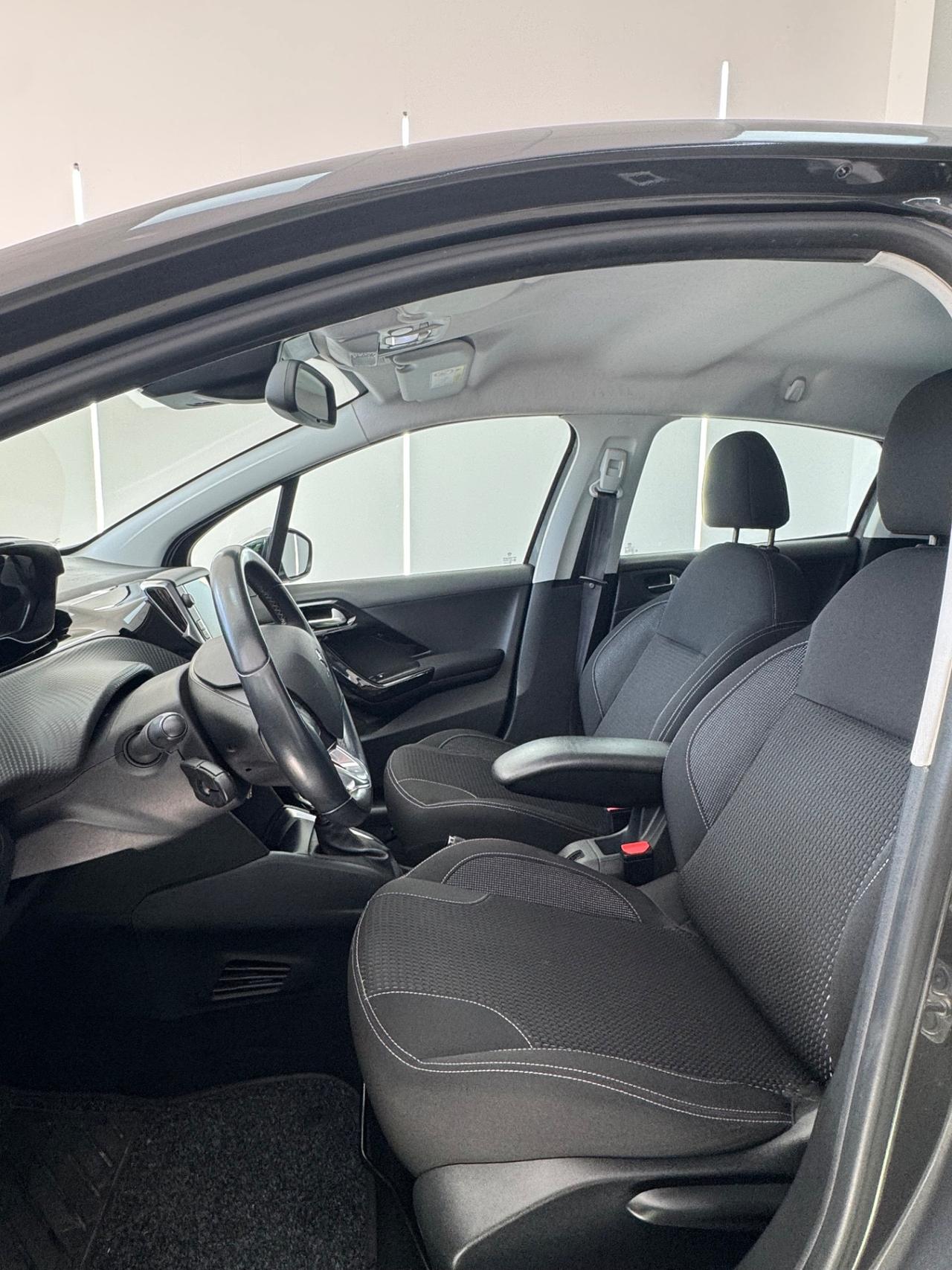 Peugeot 208 BlueHDi 100 S&S 5 porte Allure