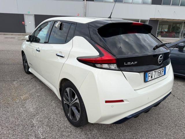 NISSAN Leaf N-Connecta 40 kWh