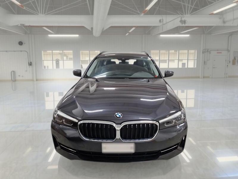 BMW 518 48V BUSINESS TOURING AUTO 5 PORTE STATION WAGON