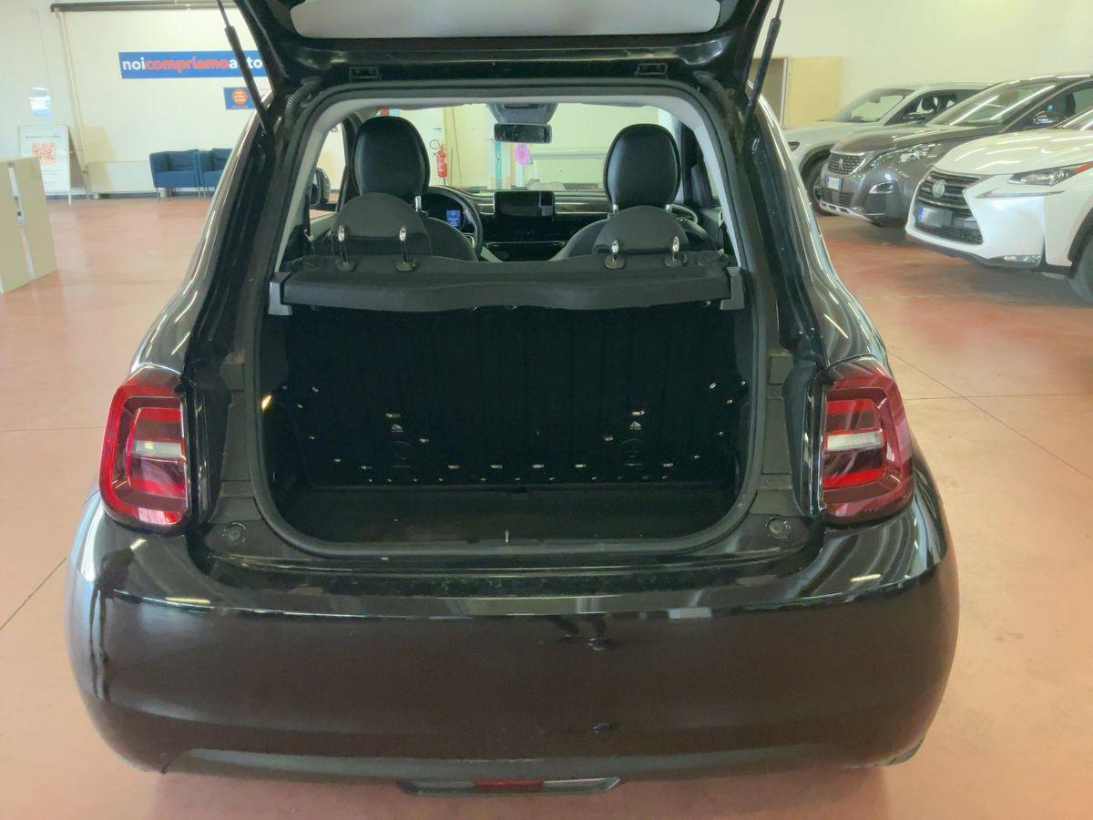 Fiat 500e 42 kWh Passion