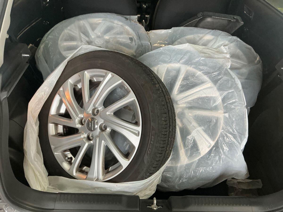 Suzuki Swift 1.2 Hybrid 4WD AllGrip Top