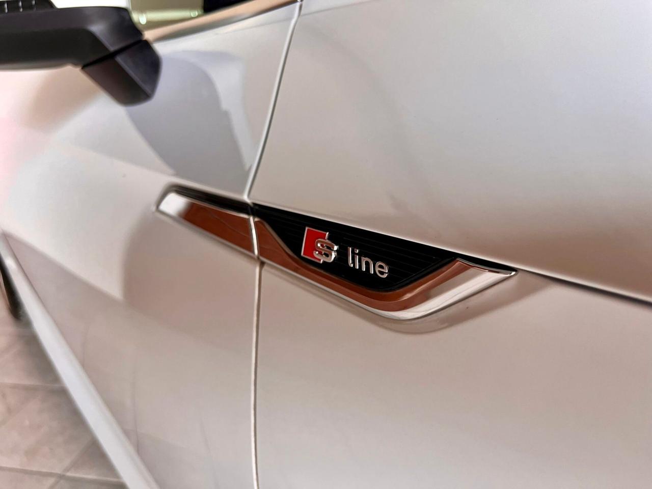 Audi A5 Cabrio 40 TDI S tronic Business