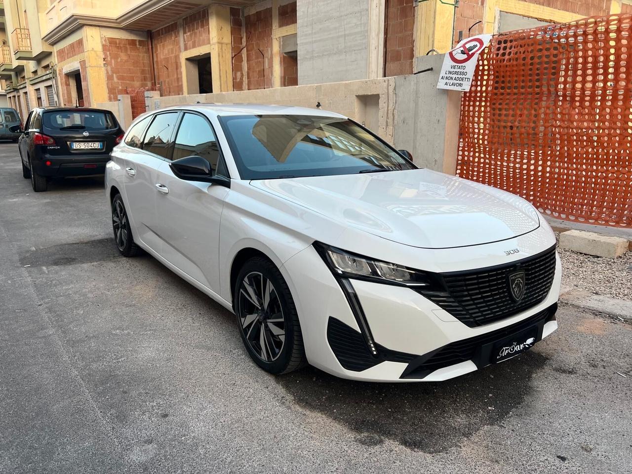 PEUGEOT 308 S.W. ALLURE 1.5 EAT8 130CV PELLE NAVI CAM LED ANNO 2023