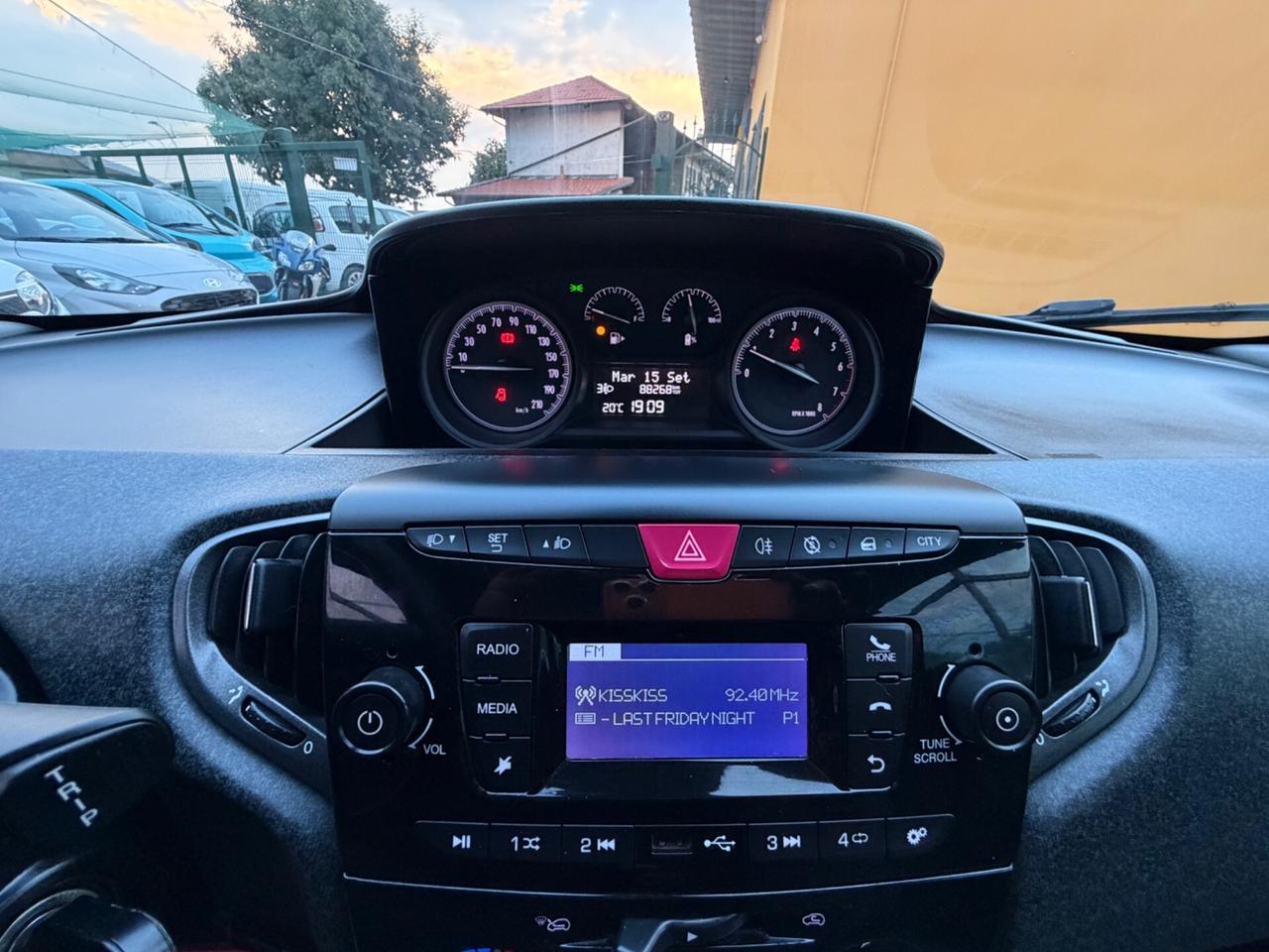 Lancia Ypsilon 1.0 Fire Hybrid Benzina