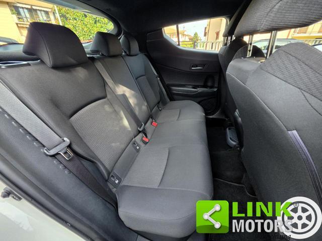 TOYOTA C-HR 1.8h Business 2wd e-cvt