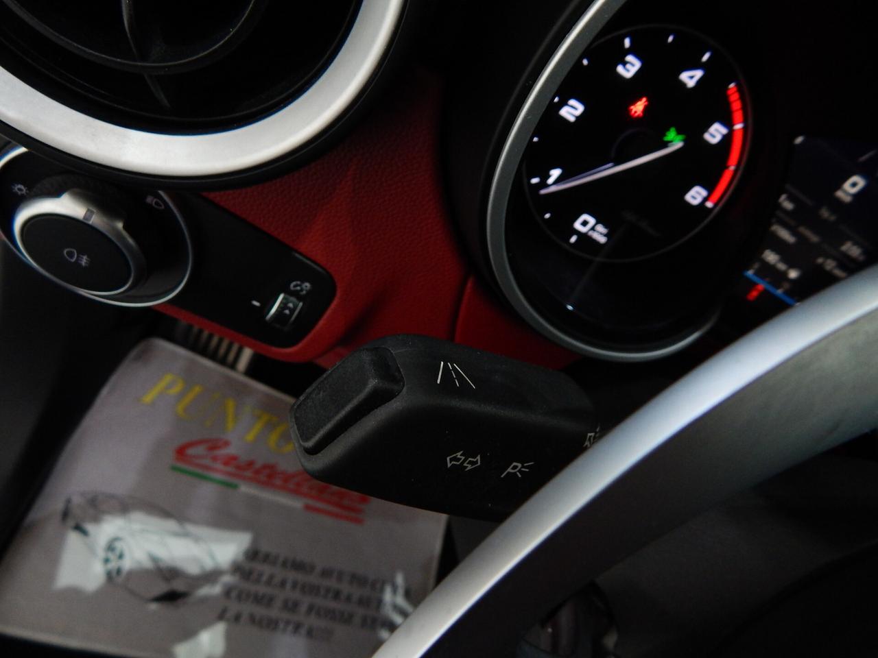 Alfa Romeo Stelvio 2.2 t Veloce Q4 210cv TETTO-NAVI-PELLE ROSSA-PARK