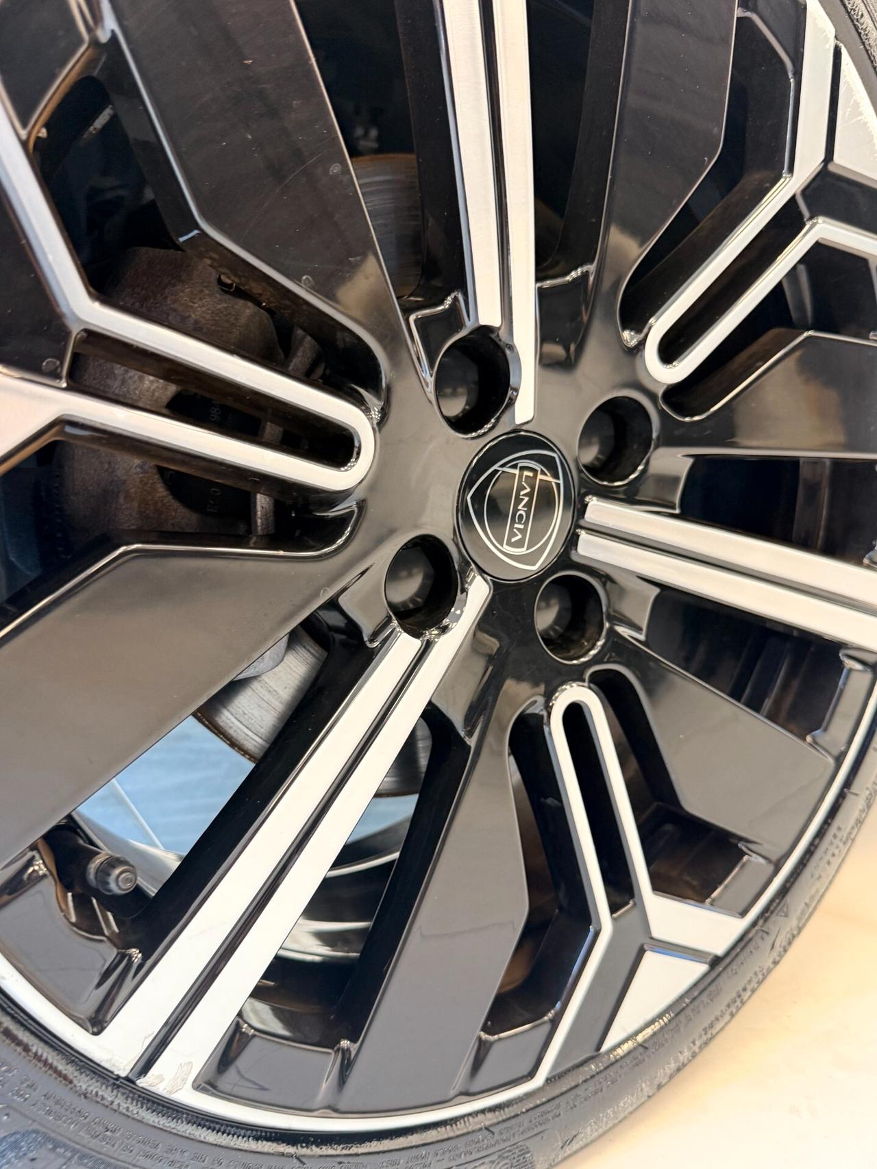 Lancia Ypsilon 1.2 mhev Edizione Limitata APPLE CARPLAY,VIRTUAL COCKPIT,TELECAMERA 360,ALCANTARA,NAVI