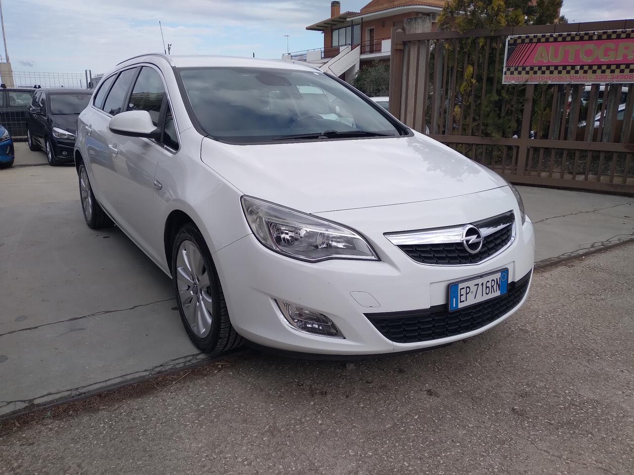 Opel Astra 1.7 CDTI 125CV Sports Tourer Cosmo