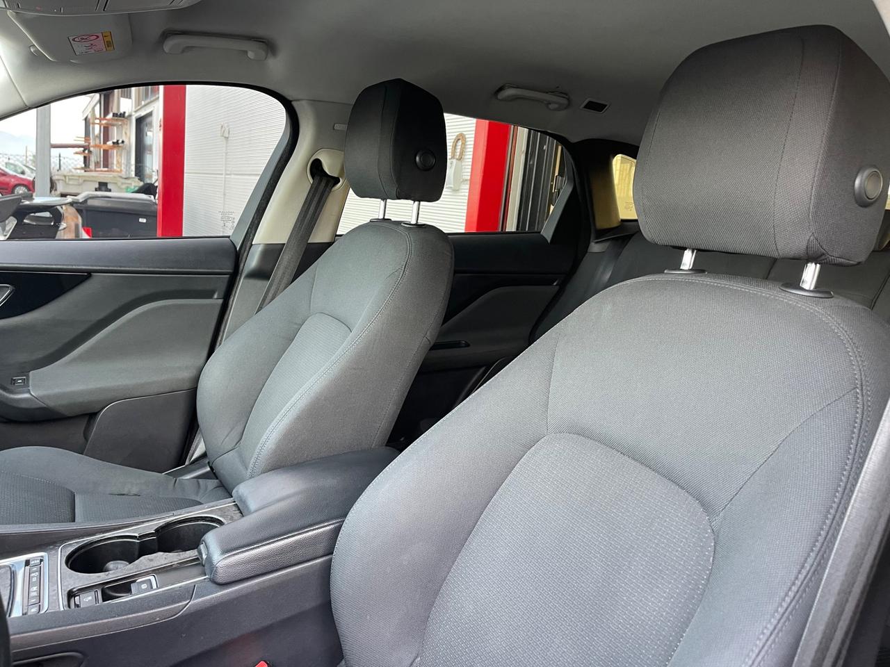 Jaguar F-Pace 2.0 D 180 CV AWD Aut. PERMUTE RATE
