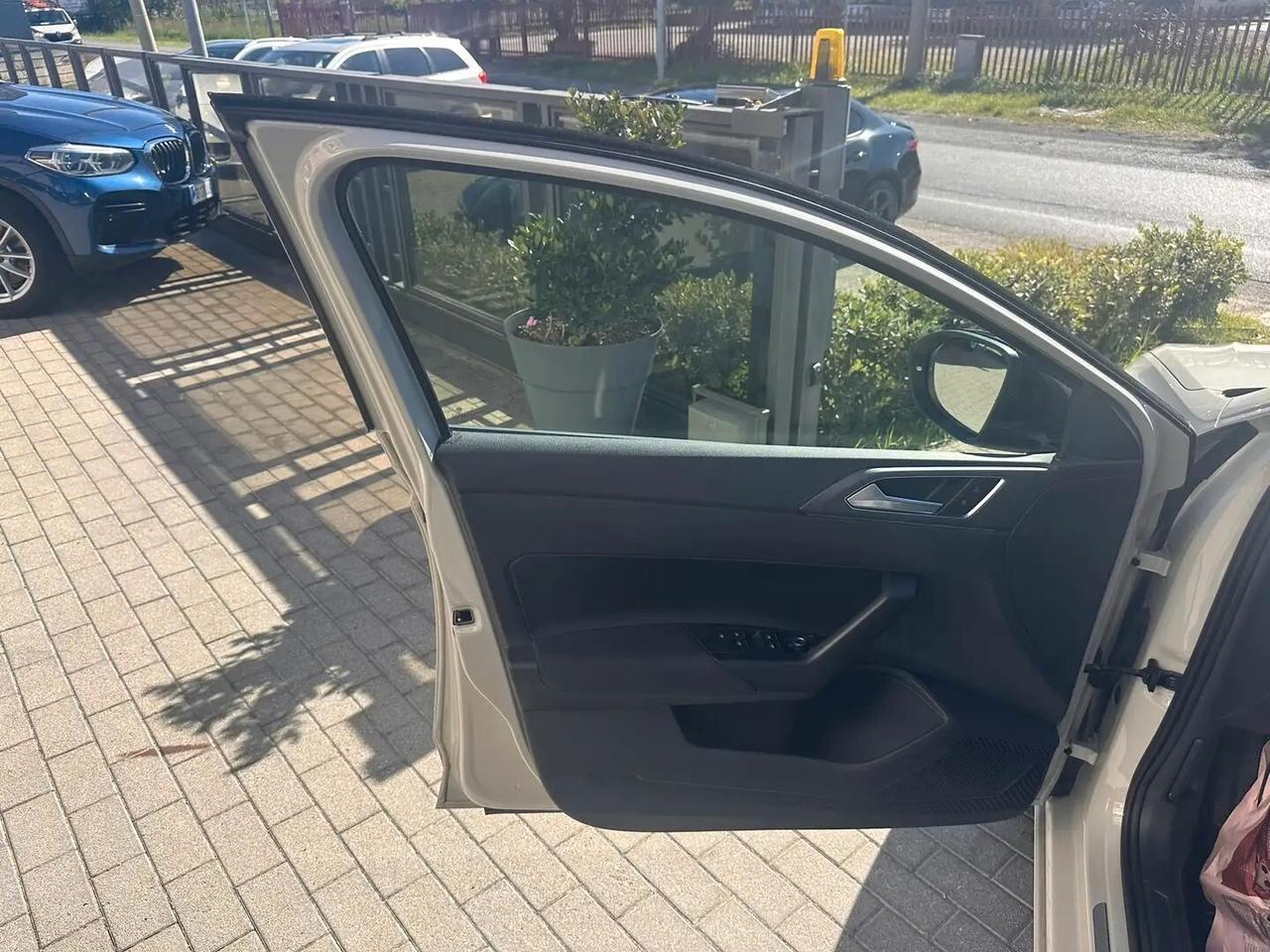 Volkswagen Taigo 1.0 TSI 110 CV DSG R-Line