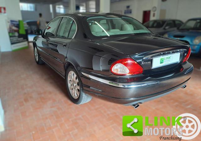 JAGUAR X-Type 4WD 2.5 V6 24V cat