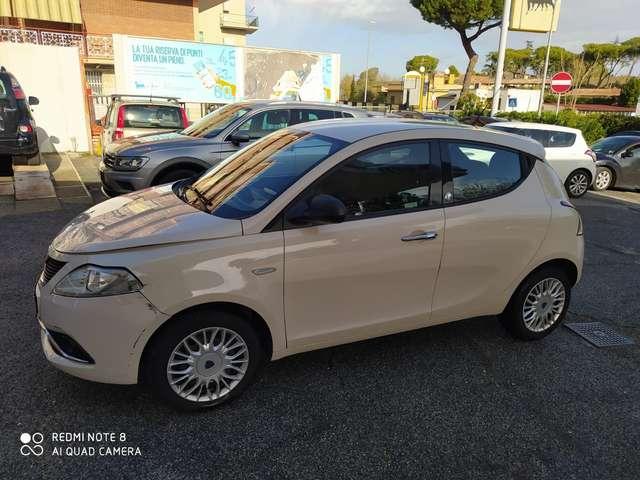 Lancia Ypsilon Ypsilon III 1.2 Silver ecochic Gpl 69cv
