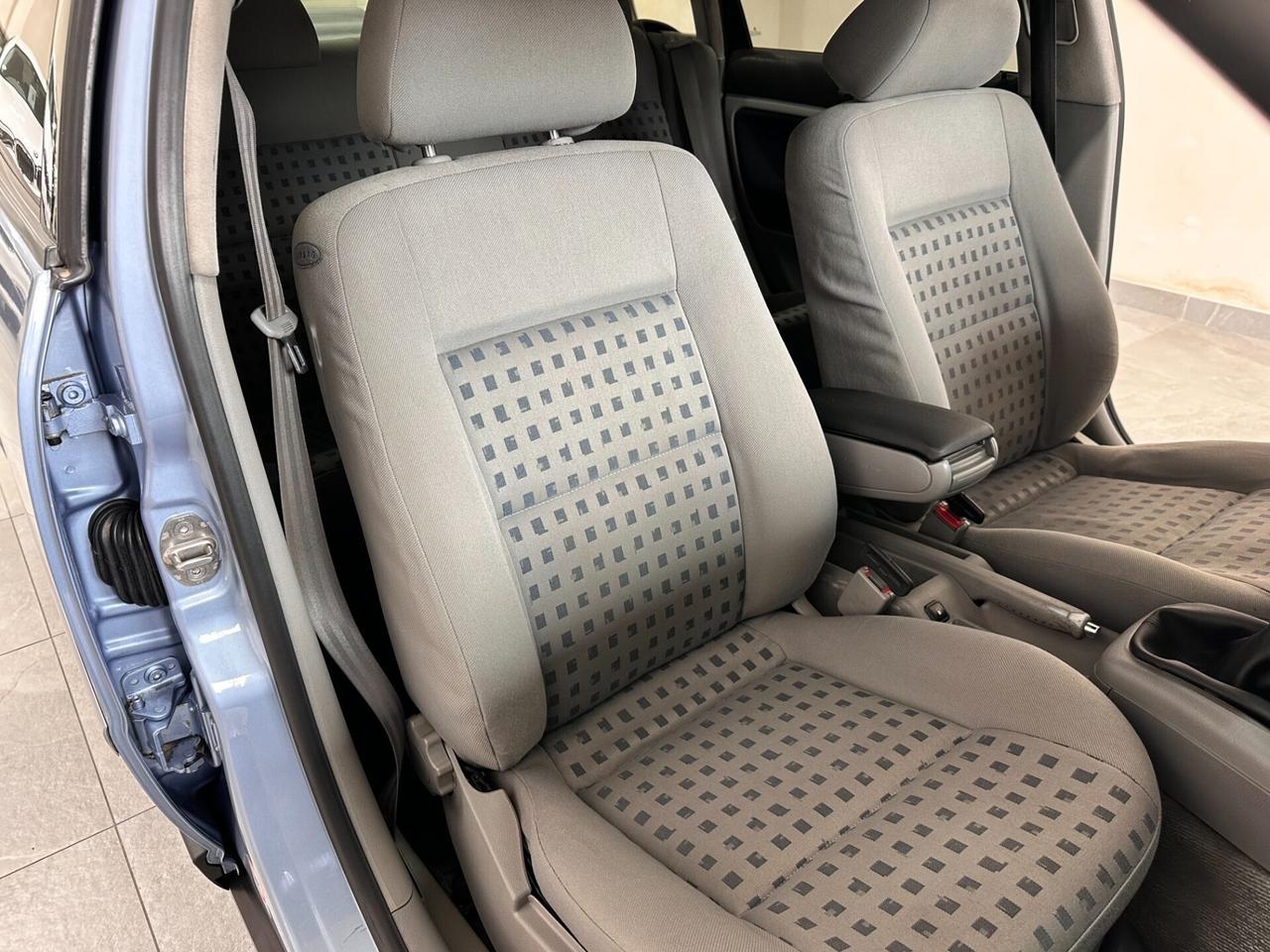 Volkswagen Passat 1.9 TDI 115cv UNICO PROP. - PERF