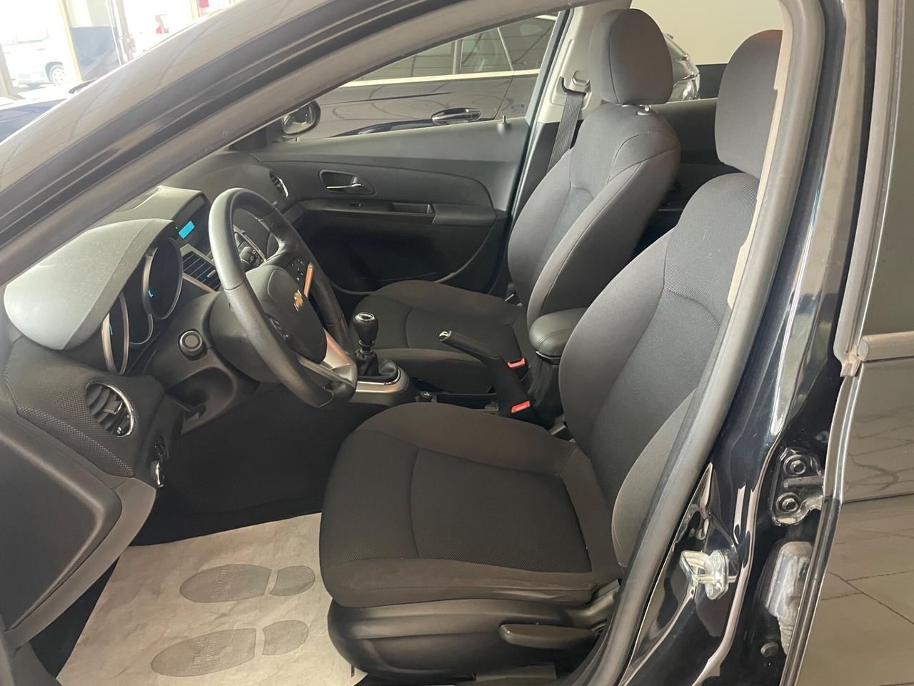 Chevrolet Cruze 1.6 5 porte LS - Nessun vincolo -