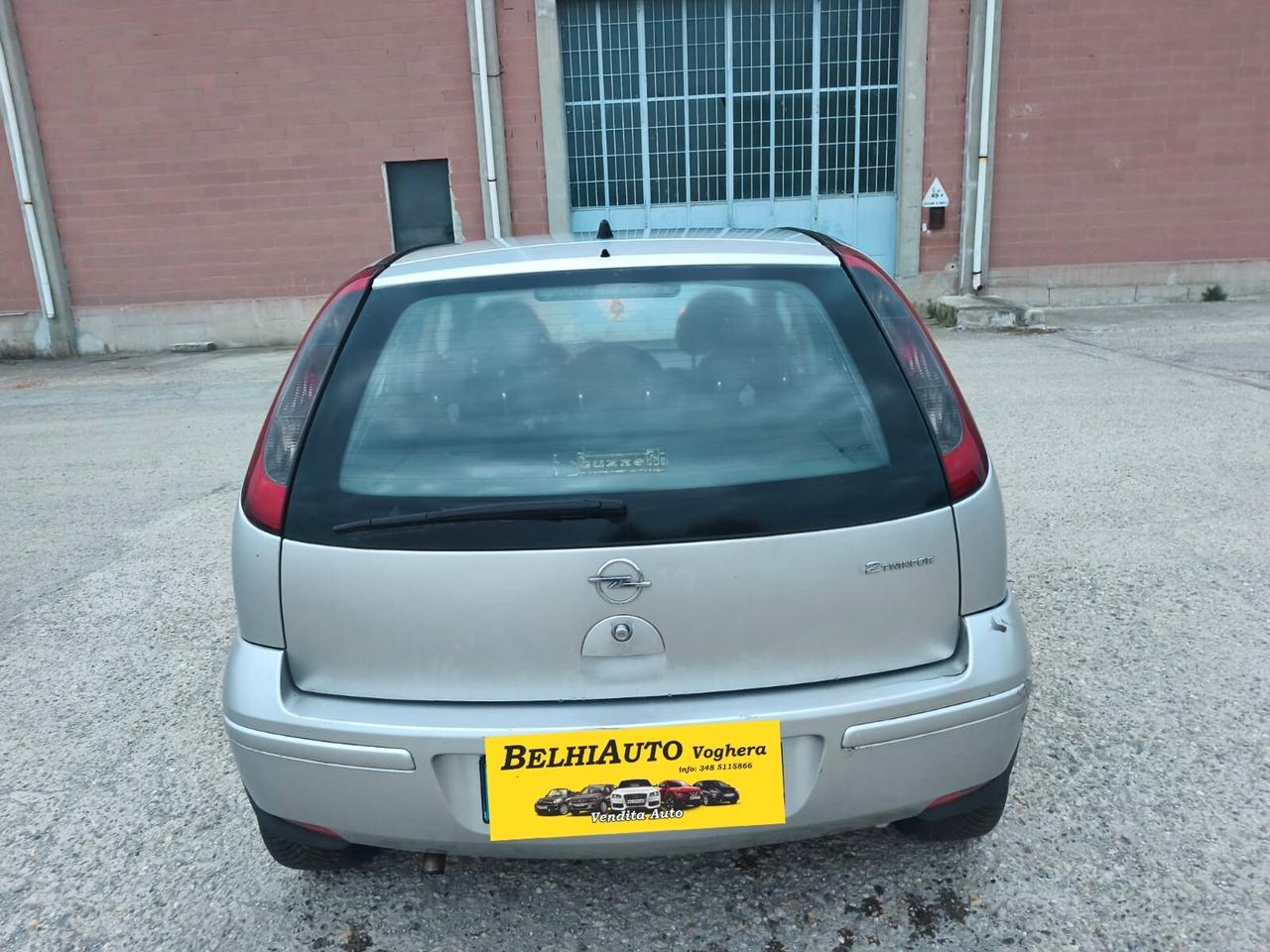 Opel Corsa 2005---1.2 Benzina Neopatentati
