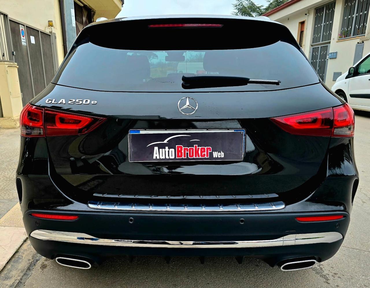 MERCEDES GLA 250e PHEV(eq-power) PREMIUM AMG