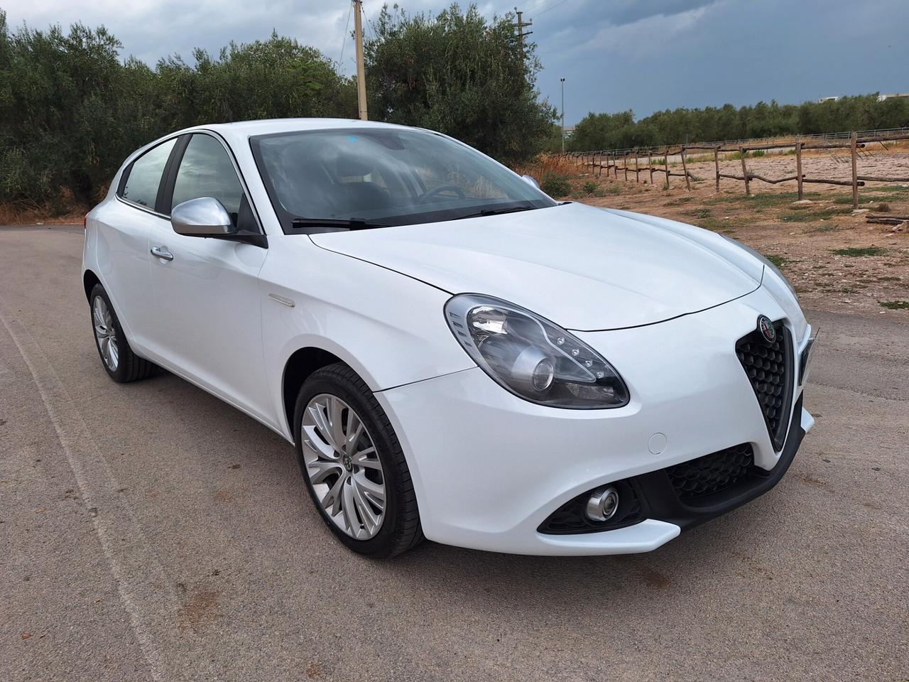 Alfa Romeo Giulietta 1.6 JTDm-2 120 CV Distinctive