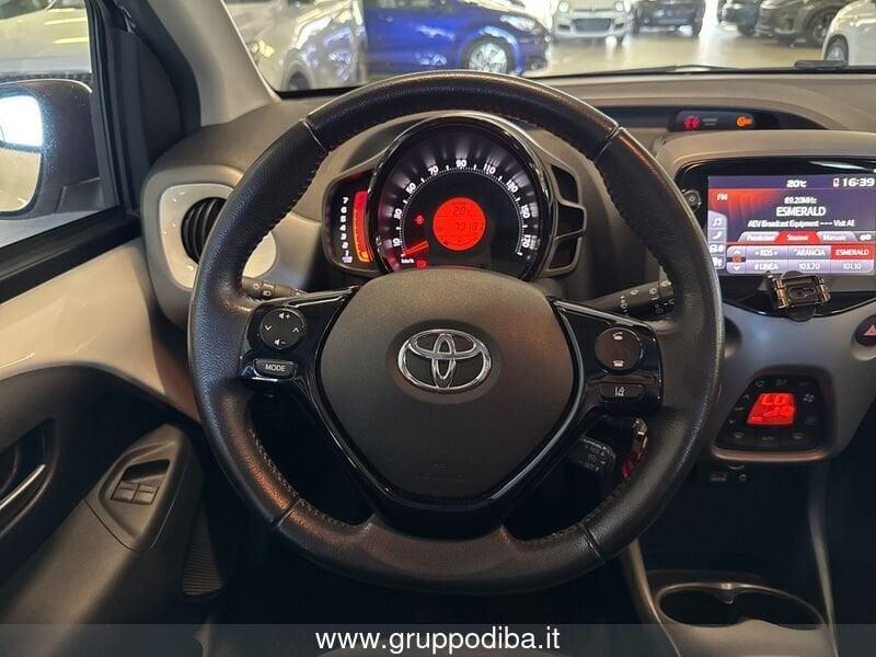 Toyota Aygo II 2018 5p 5p 1.0 x-play 72cv