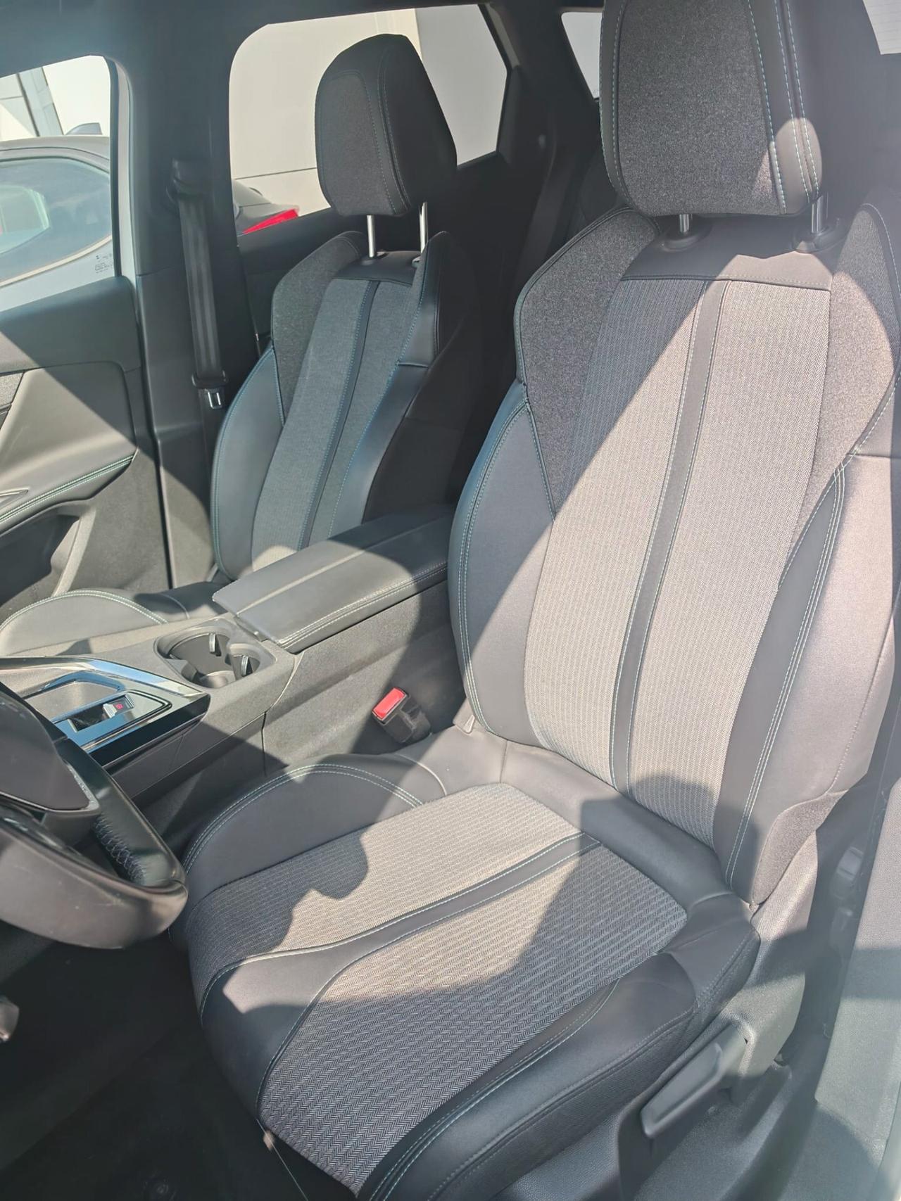 Peugeot 3008 BlueHDi 130 S&S EAT8 Allure Pack