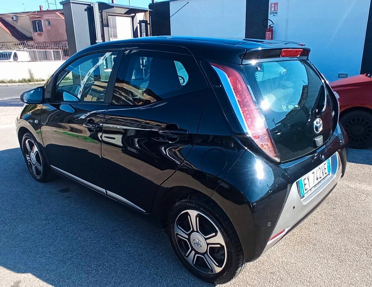 Toyota Aygo 1.0 x-clusiv