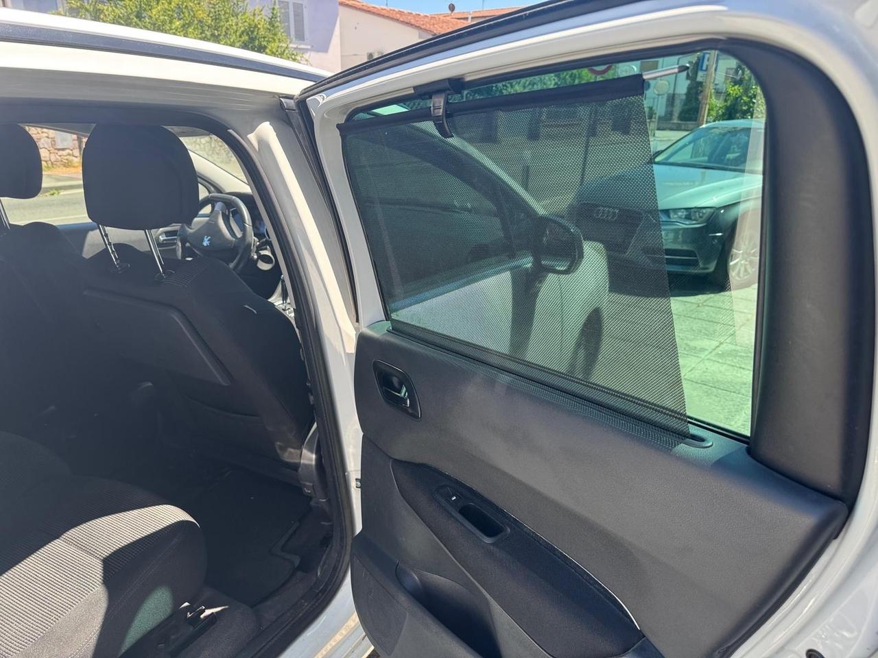 Peugeot 5008 1.6 HDi 112CV Family